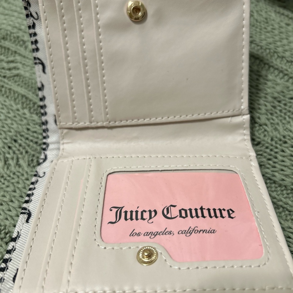 NWT Juicy Couture Black Small Quilted Heart Wallet - Picture 6 of 8